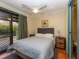 Scrbblygum Lodge bedroom